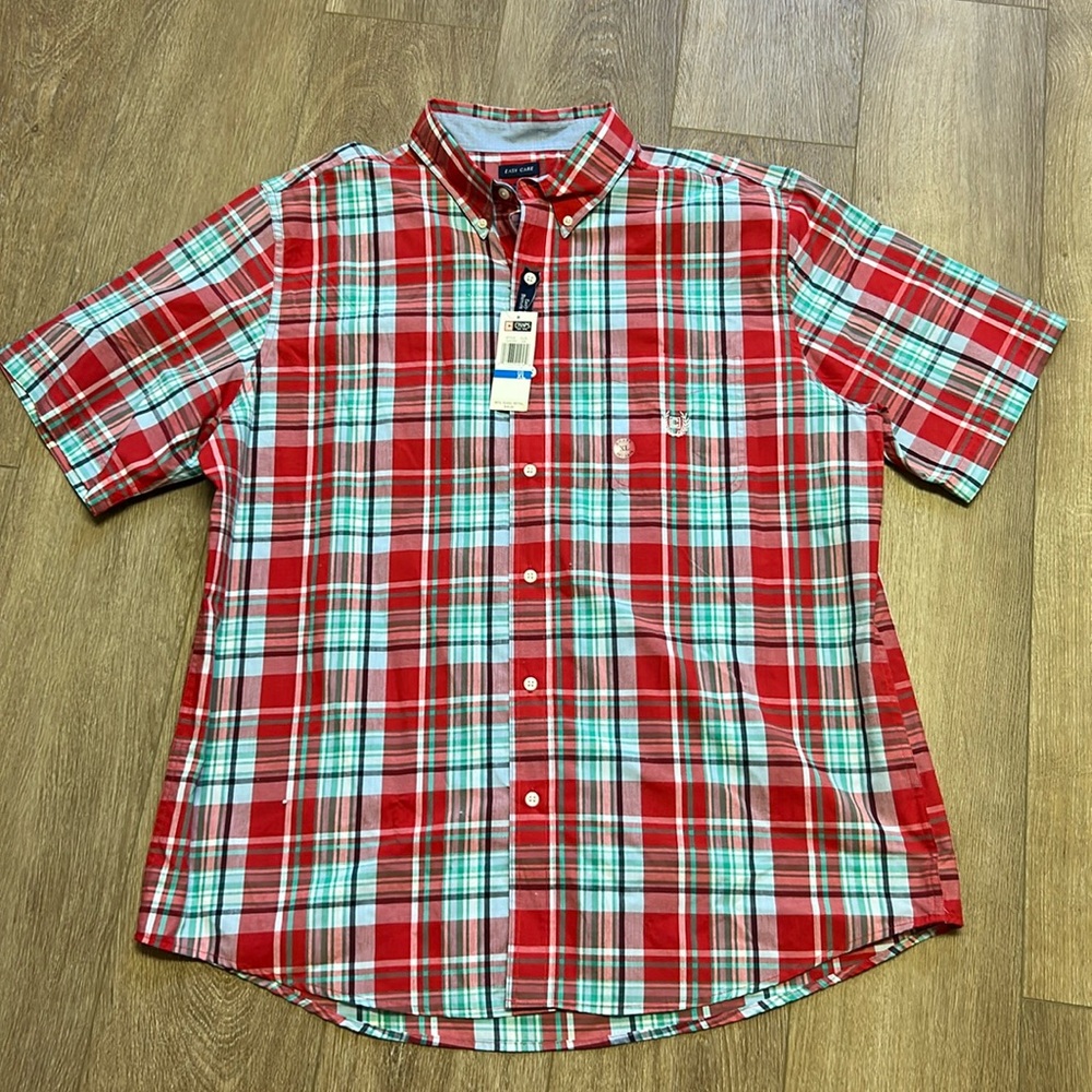 New with Tags Chaps Plaid Short Sleeve Button Down Men’s Shirt